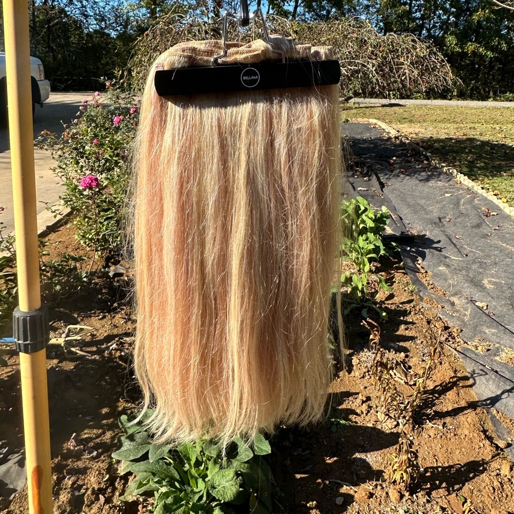 20” blonde highlights 100% Remy human hair silk seam, invisi-weft